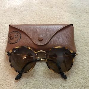 Ray Ban tortoise shell sunglasses